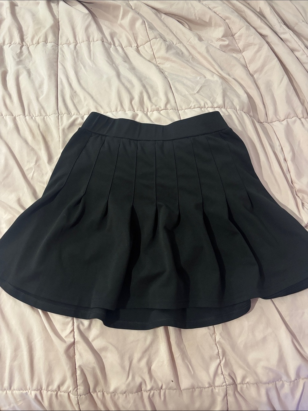 Black Pleated Circle Skater Skirt - Versatile Everyday Style